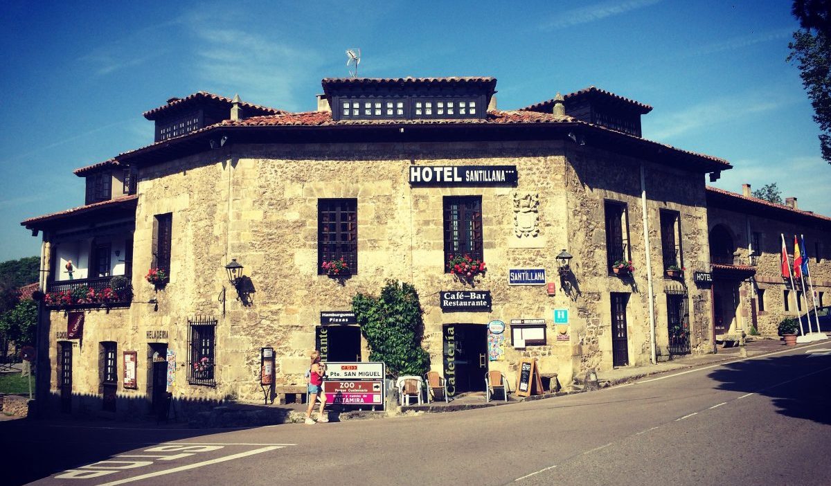 Hotel Santillana
